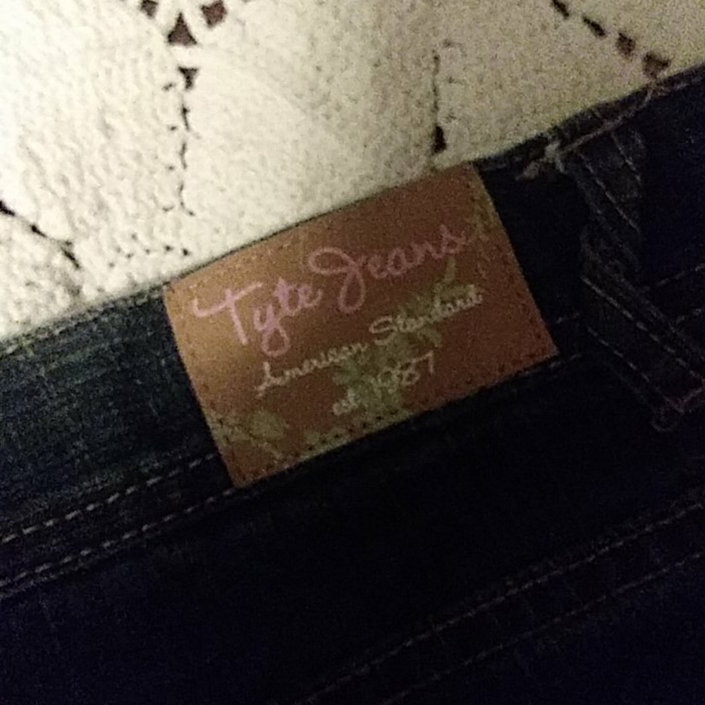 Jeans - Picture 2 of 3